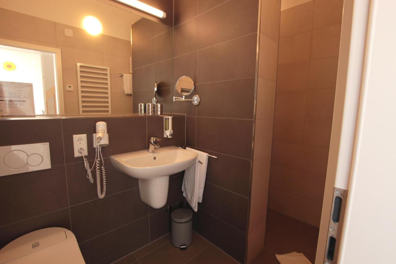 Hotel Sunnegaessle 鲁斯特 外观 照片