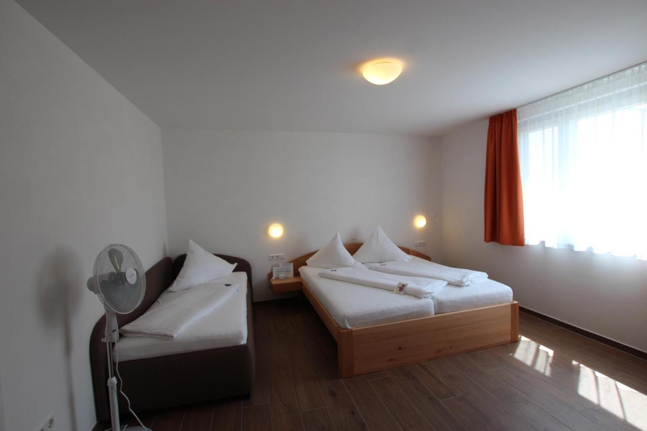 Hotel Sunnegaessle 鲁斯特 外观 照片