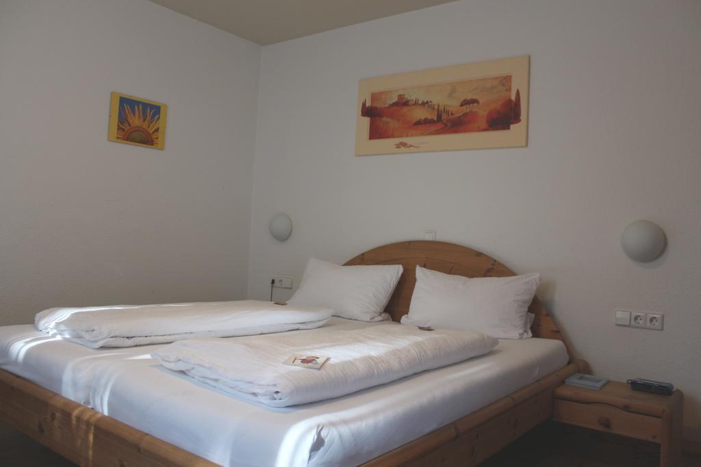 Hotel Sunnegaessle 鲁斯特 客房 照片