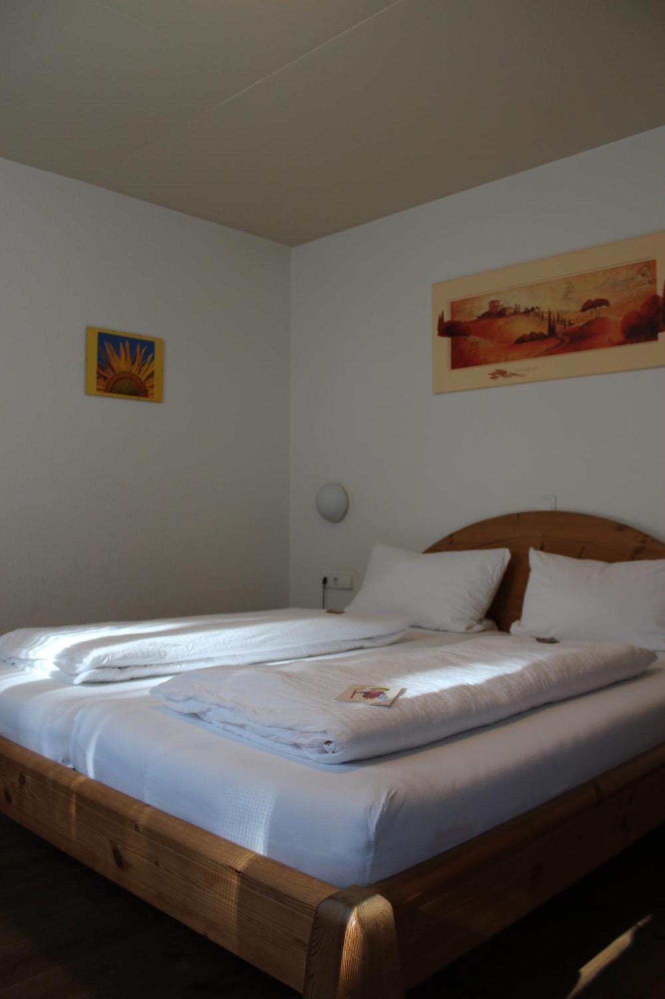 Hotel Sunnegaessle 鲁斯特 客房 照片